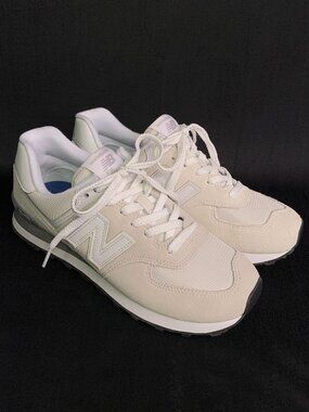 New Balance 574 V3 Core Nimbus Cloud White Women's 9.5 US NWT